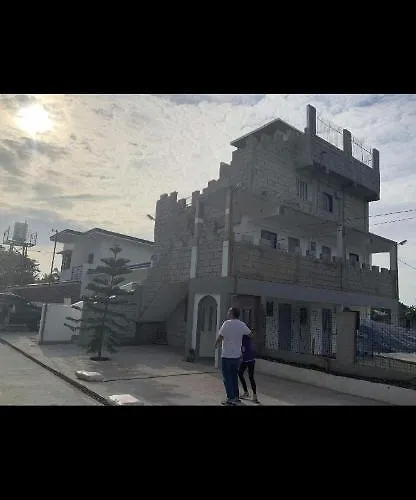 Cheap hotel: Chillax Inn